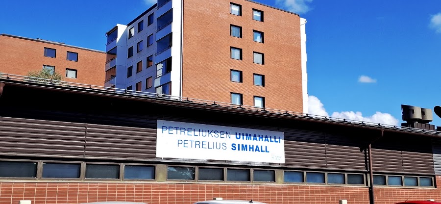 Petreliuksen uimahalli
