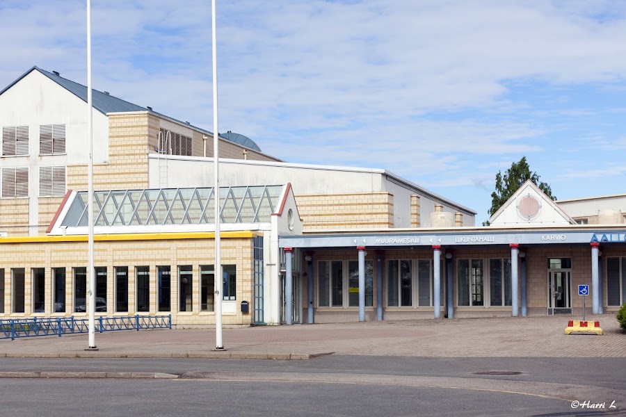 Muuramen uimahalli