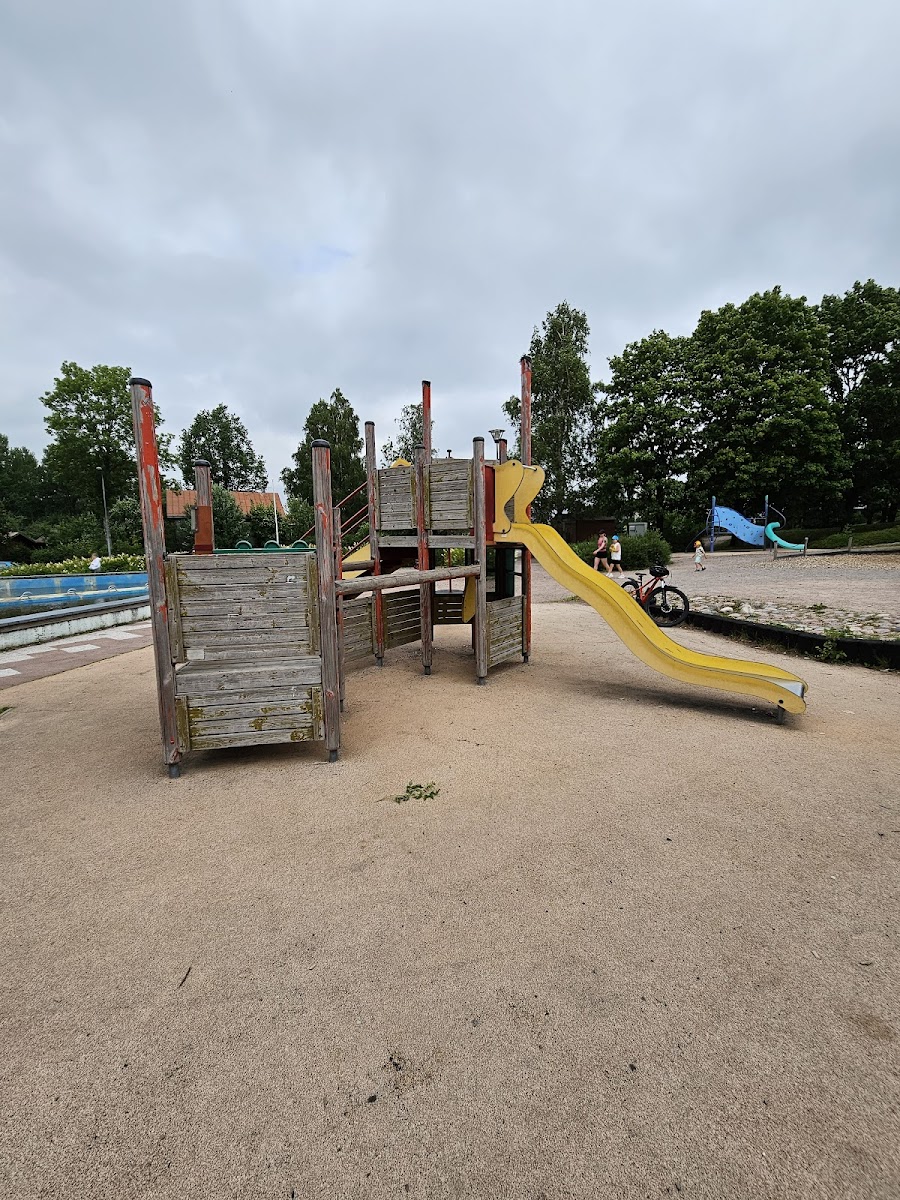 Kahluuallas, Leikkipuisto Etupelto